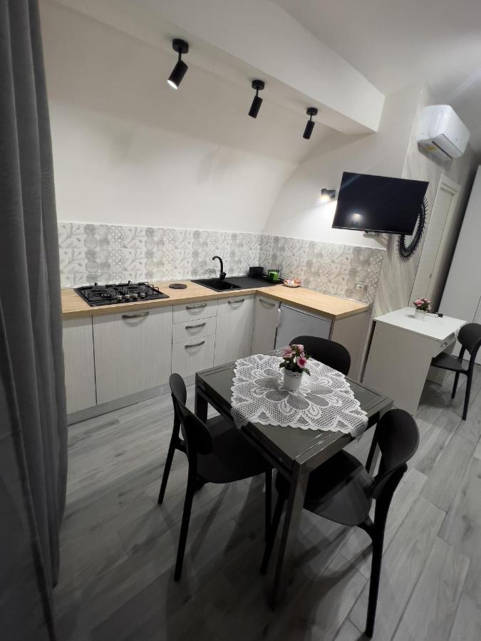 La Casa Della Nonna - Quartierispagnoli Napoli Bagian luar foto